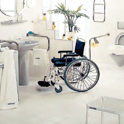 Hilfsmittel fuer Bad und WC aus dem Sanitaetshaus